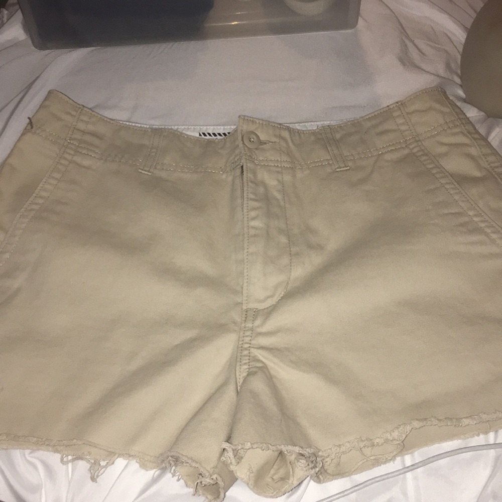 Old navy khaki shorts